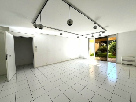 Photo 1 – vente bureaux	FREJUS (83600)