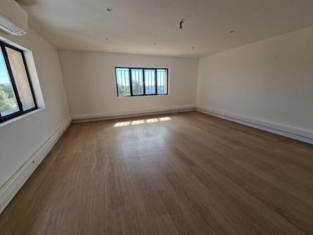 Photo 4 – location bureaux	LA GAUDE (06610)