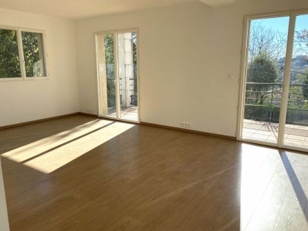 Photo 1 – location bureaux	GRASSE (06130)