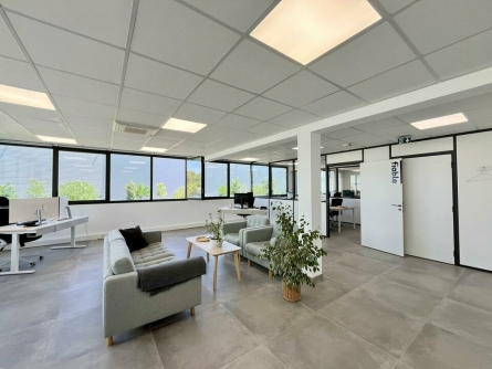 Photo 1 – location bureaux	FREJUS (83600)