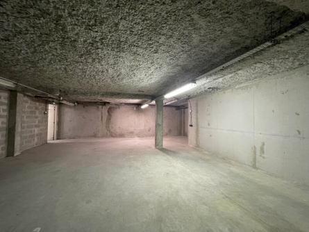 Photo 2 – location Entrepôts / activités	VALBONNE (06560)