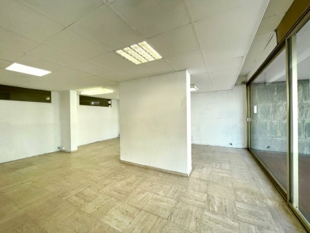 Photo 2 – location Locaux commerciaux	CANNES (06400)