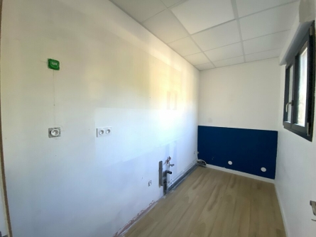 Photo 5 – location Locaux commerciaux	ROQUEFORT LES PINS (06330)