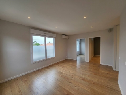 Photo 2 – vente bureaux	FREJUS (83600)