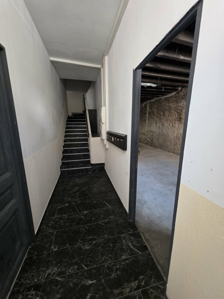 Photo 3 – vente Entrepôts / activités	VALLAURIS (06220)