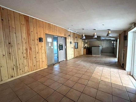 Photo 2 – location Locaux commerciaux	VALBONNE (06560)