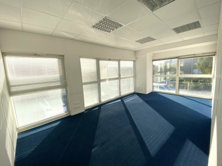 Photo 1 – location bureaux	VILLENEUVE LOUBET (06270)