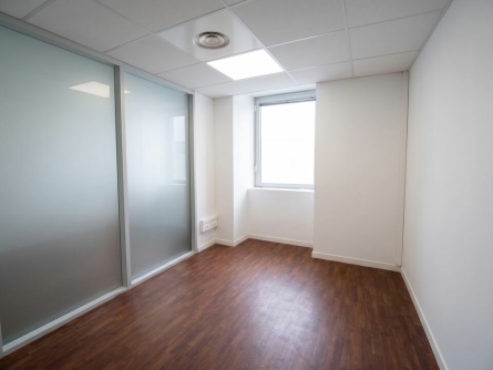 Photo 2 – location Locaux commerciaux	NICE (06300)