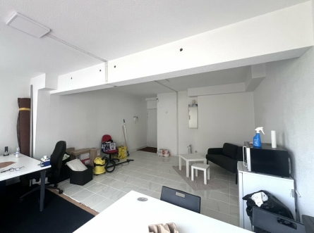 Photo 5 – location bureaux	SAINT-LAURENT-DU-VAR (06700)