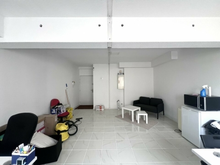 Photo 3 – location bureaux	SAINT-LAURENT-DU-VAR (06700)