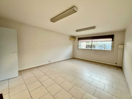 Photo 2 – location bureaux	MOUANS SARTOUX (06370)