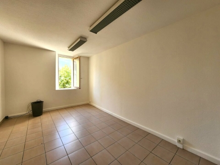 Photo 6 – location bureaux	FAYENCE (83440)