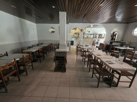 Photo 2 – vente Locaux commerciaux	SAINT LAURENT DU VAR (06700)