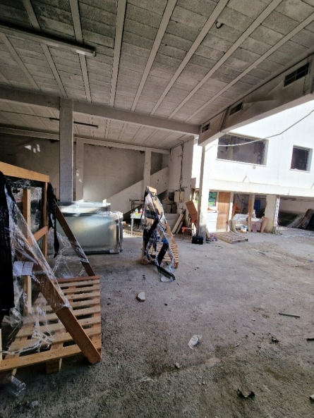 Photo 6 – location Entrepôts / activités	VENCE (06140)