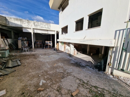 Photo 1 – location Entrepôts / activités	VENCE (06140)