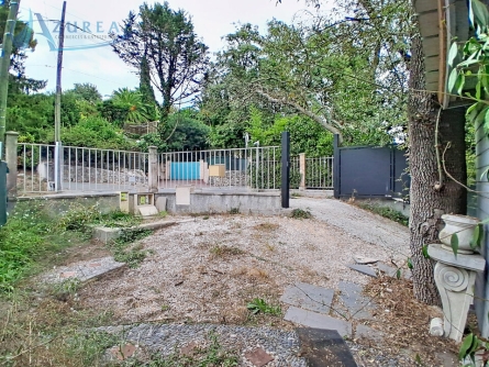Photo 3 – location Terrains	 (06250)