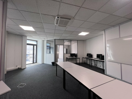 Photo 1 – location bureaux	CANNES LA BOCCA (06150)
