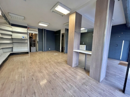 Photo 2 – location Locaux commerciaux	CANNES (06400)