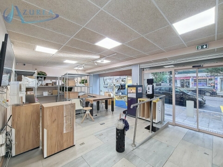 Photo 1 – location Locaux commerciaux	 (06000)