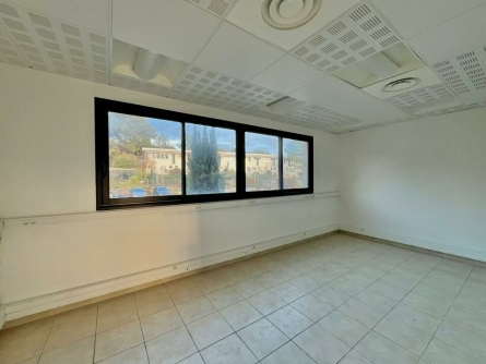 Photo 8 – location bureaux	MOUANS SARTOUX (06370)
