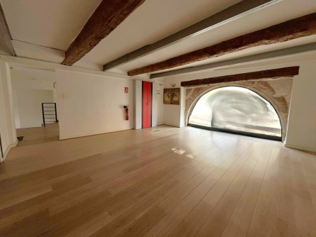 Photo 1 – location Locaux commerciaux	GRASSE (06130)