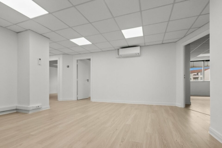 Photo 1 – location bureaux	ANTIBES (06600)