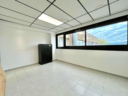 Photo 3 – location bureaux	MOUANS SARTOUX (06370)