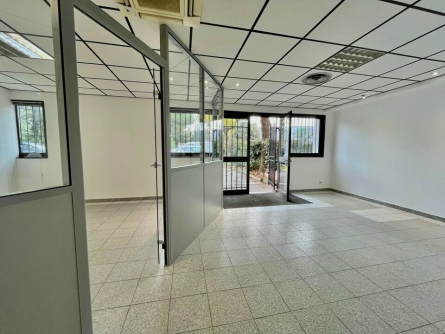 Photo 2 – location bureaux	MOUANS SARTOUX (06370)