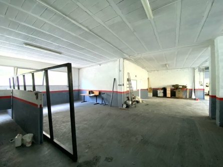 Photo 4 – location Entrepôts / activités	SAINT ANDRE (06730)