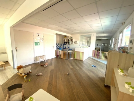 Photo 1 – location Entrepôts / activités	CAGNES SUR MER (06800)