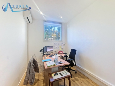 Photo 5 – location Locaux commerciaux	SAINT LAURENT DU VAR (06700)