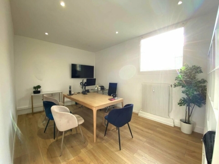 Photo 3 – location Locaux commerciaux	SAINT LAURENT DU VAR (06700)