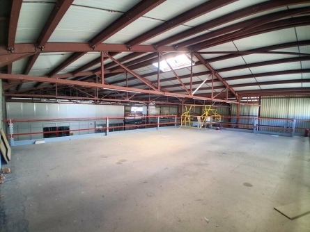 Photo 6 – location Entrepôts / activités	SAINT LAURENT DU VAR (06700)