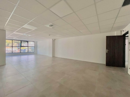Photo 1 – location bureaux	VILLENEUVE LOUBET (06270)