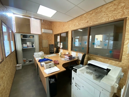 Photo 5 – location Entrepôts / activités	CARROS (06510)