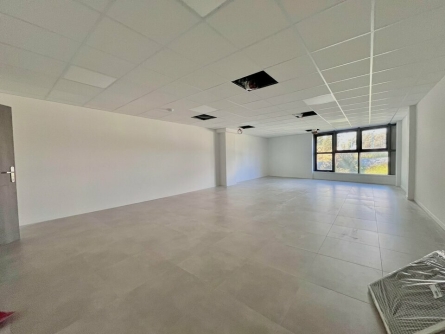 Photo 1 – location bureaux	VILLENEUVE LOUBET (06270)