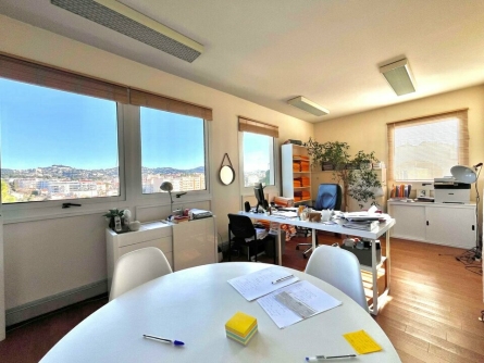 Photo 2 – location Locaux commerciaux	LE CANNET (06110)