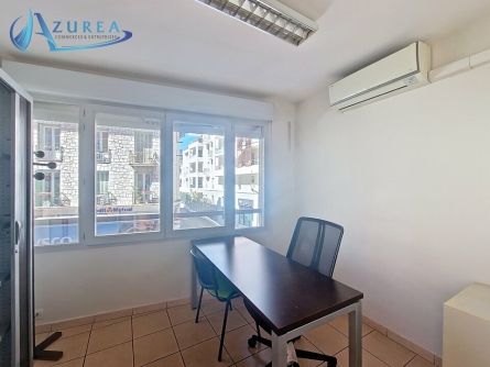 Photo 6 – location Locaux commerciaux	SAINT LAURENT DU VAR (06700)