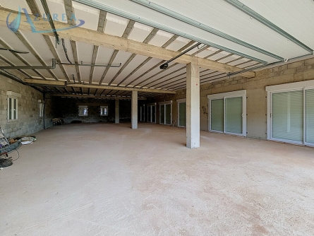 Photo 3 – location Entrepôts / activités	VIDAUBAN (83550)