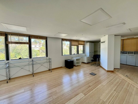 Photo 2 – location bureaux	SAINT RAPHAEL (83700)