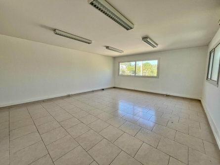 Photo 3 – location bureaux	MOUANS SARTOUX (06370)
