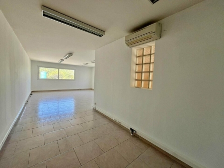 Photo 4 – location bureaux	MOUANS SARTOUX (06370)