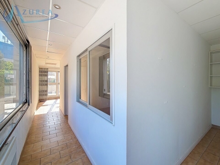Photo 1 – location bureaux	SAINT LAURENT DU VAR (06700)