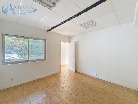 Photo 2 – location bureaux	SAINT LAURENT DU VAR (06700)