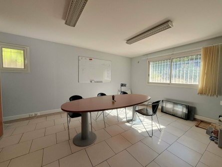 Photo 2 – location bureaux	MOUANS SARTOUX (06370)
