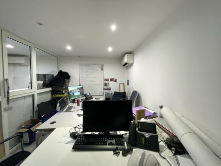 Photo 3 – location Locaux commerciaux	CANNES LA BOCCA (06150)