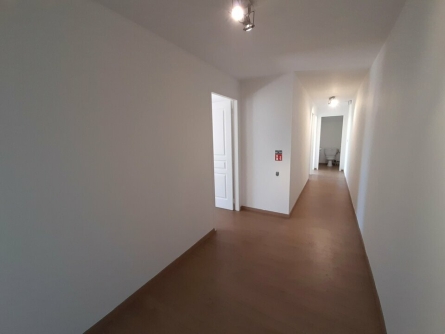 Photo 8 – location bureaux	GRASSE (06130)