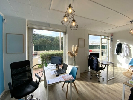Photo 3 – location Locaux commerciaux	SAINT LAURENT DU VAR (06700)