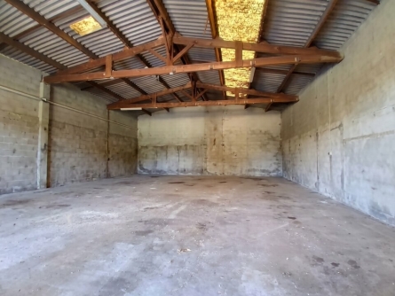 Photo 9 – location Entrepôts / activités	PEILLON (06440)
