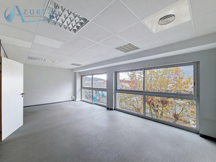 Photo 2 – location bureaux	SAINT LAURENT DU VAR (06700)